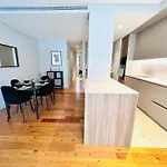 The Eca De Queiroz House - No Cv D - Central One-Bedroom Apartment